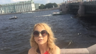 Съпругата на Краси Радков избра Русия