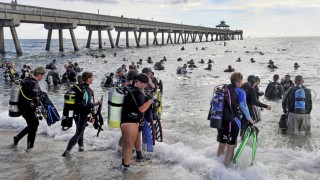 633 души поставиха нов рекорд за почистване на океана