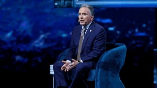 Самолет за който се смята че превозва пратеника на президента