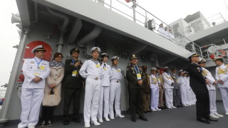 Китай бесен на Франция - френски кораб премина през Тайванския проток