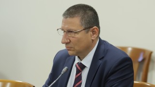 Изпълняващият функциите главен прокурор Борислав Сарафов също няма да присъства