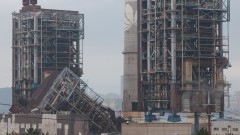 С експлозиви Южна Корея се опитва да спаси затрупани работници