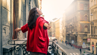 Само няколко дни мрачно време и настроението ни сякаш се