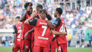 Шампионът и носител на Купата на Германия Байер Леверкузен започна