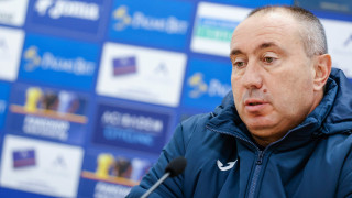 Треньорът на Левски Станимир Стоилов заяви че съобщи решението си