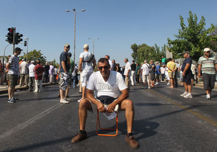 Гръцките таксиджии "клекнаха" пред властта 