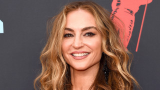 Все по често срещана практика става известни личности да стартират профили