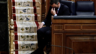 Премиерът на Испания Педро Санчес е изправен пред вот на