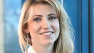 Дъщерята на Цветан Василев оглави Търговска банка Виктория 