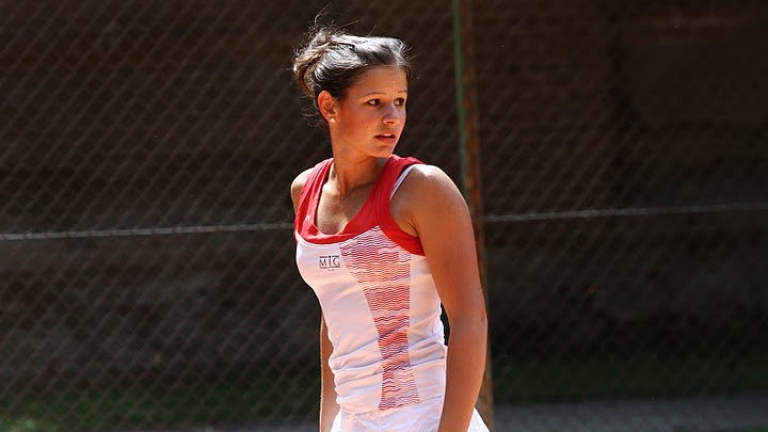 Юлия Стаматова елиминирана на четвъртфиналите в Гърция