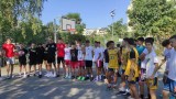 Баскетболисти на ЦСКА зарадваха деца
