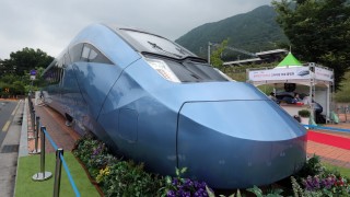 Индия започва изграждането на първата си високоскоростна жп линия По