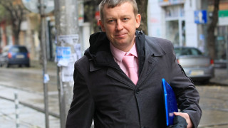 Методи Лалов пита Стоилов какво прави с гражданството на шефа на СГС