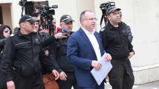 Министър Румен Порожанов е декларирал е пред Комисията за противодействие