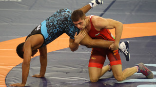 Георги Вангелов и Мирослав Киров грабнаха специалните награди на Държавния