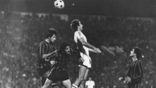 Днес 67 и рожден ден празнува легендарният Андрей Желязков Жужо Играе