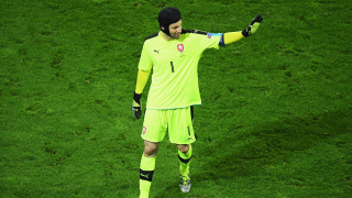 Бившият вратар на Челси Арсенал и чешкия национален отбор Петер