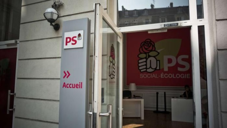 Социалистите във Франция продават централата си в Париж