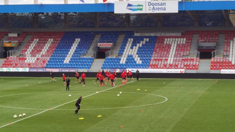 ЦСКА проведе официалната си тренировка на Досан Арена в Пилзен.