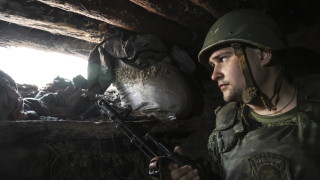 На 14 април главнокомандващият въоръжените сили на Украйна Александър Сирски