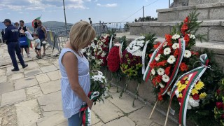 Всеки трябва да прояви отговорност пред България и пред българския