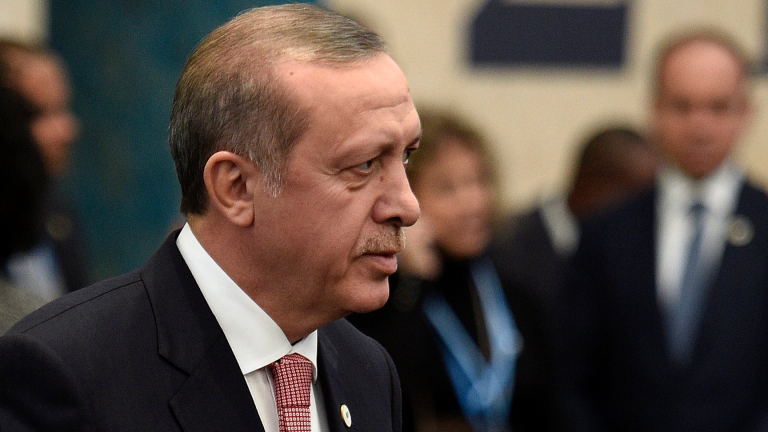 Ердоган нападна Москва, Асад и кюрдите