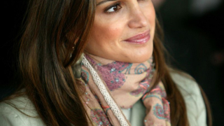 Кралицата на Йордания покори YouTube (видео)