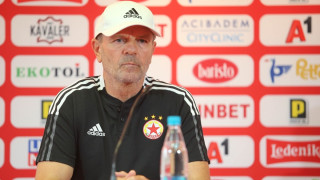 Треньорът на ЦСКА Стойчо Младенов има въпросителни пред себе в