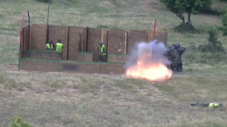 Канят бившите военни в резерва, след като години ги съкращаваха