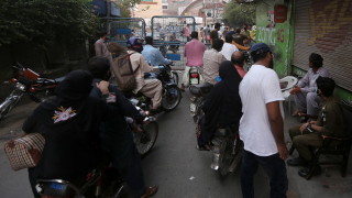 Новият коронавирус се разпространява в Пакистан с един от най бързите