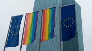 ЕЦБ и еврото се идентифицираха с джендърите