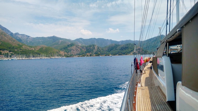 Яхта вместо all inclusive: Алтернативният туризъм в Турция, който променя представата за почивка