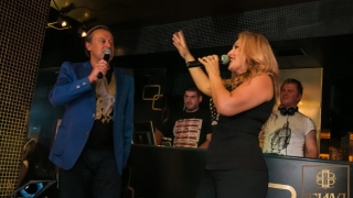 Бобан Здравкович направи дует с Рени