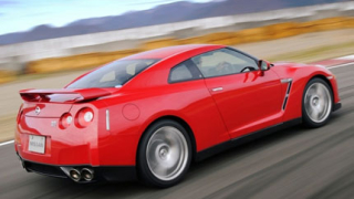 700 броя GT-R са поискани от Острова само за 48 часа