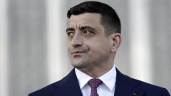 Симион води на изборите в Румъния