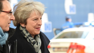 Премиерът на Великобритания Тереза Мей потвърди че няма да води