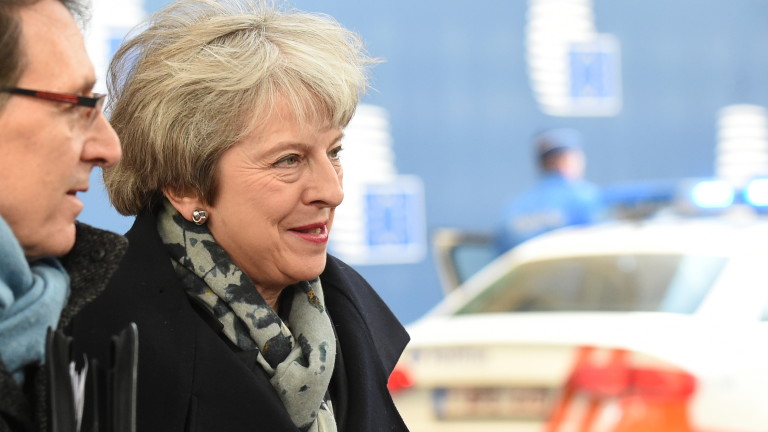Премиерът на Великобритания Тереза Мей потвърди, че няма да води
