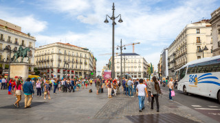 Испания готви безусловен базов доход на гражданите си заради коронавируса