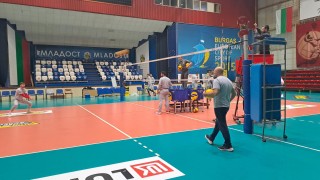 С гладиатори бяха сравнени волейболистите на бургаския Дея Спорт в