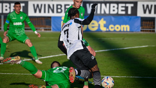 Бившият футболист на Локомотив Пловдив Бабакар Дион ще продължи кариерата си