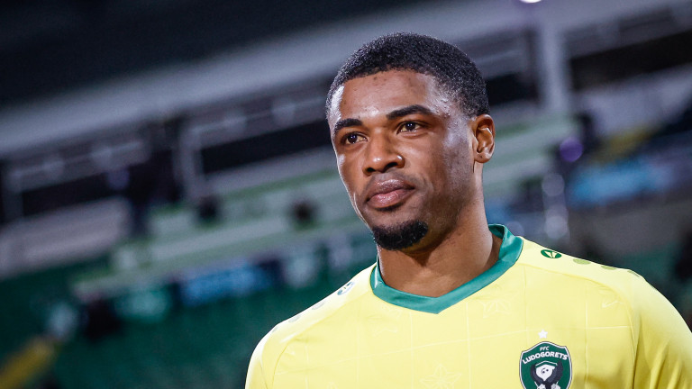 Нападателят на Лудогорец Квадво Дуа получи наградата Играч на мача