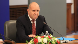 Радев проведе разговори с Урсула фон дер Лайен и Марк Рюте