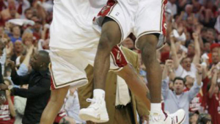 Кливлънд с труден успех над Детройт