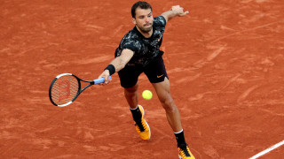 Григор Димитров и Стан Вавринка доиграват прекъснатия снощи мач Двубоят