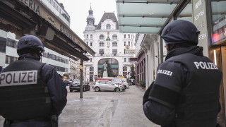 Има загинал човек при стрелба в центъра на Виена