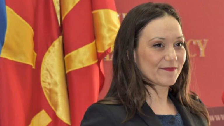 Посреднощ македонските депутати освободиха социалния си министър