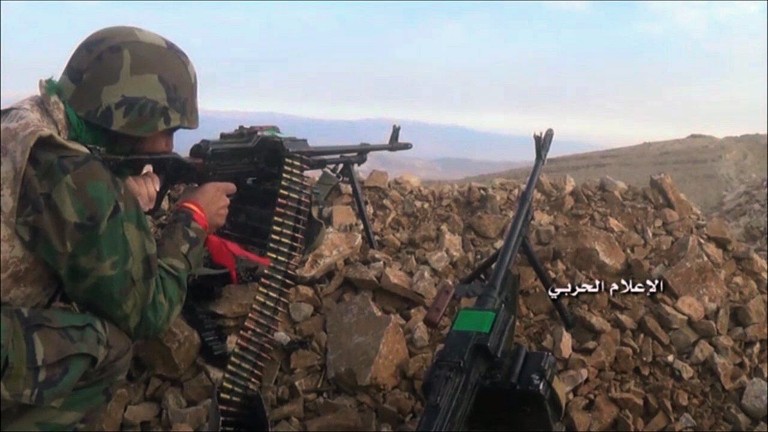 Израел удари по бази на "Хизбула" в Ливан