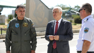 Вчки работещи хеликоптери на Военновъздушните сили ВВС участват в борбата