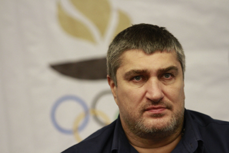 Федерацията по волейбол понижи Любо Ганев