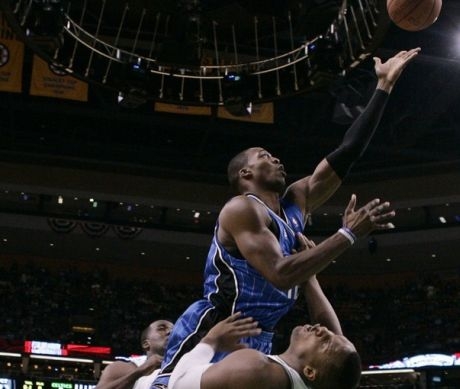 Далас удари Лейкърс